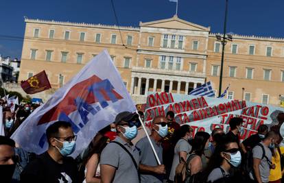 Prosvjedi u Grčkoj: Tisuće ljudi na ulicama zbog zakona o radu
