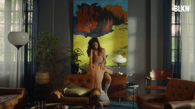 FOTO Relja i Nikolija šokirali publiku bizarnim spotom: 'Pa kao da im držimo svijeću...'