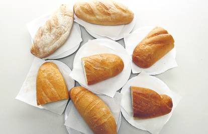 Jeftino, a slasno: Žiri 24sata usporedio 7 vrsta bijelog kruha