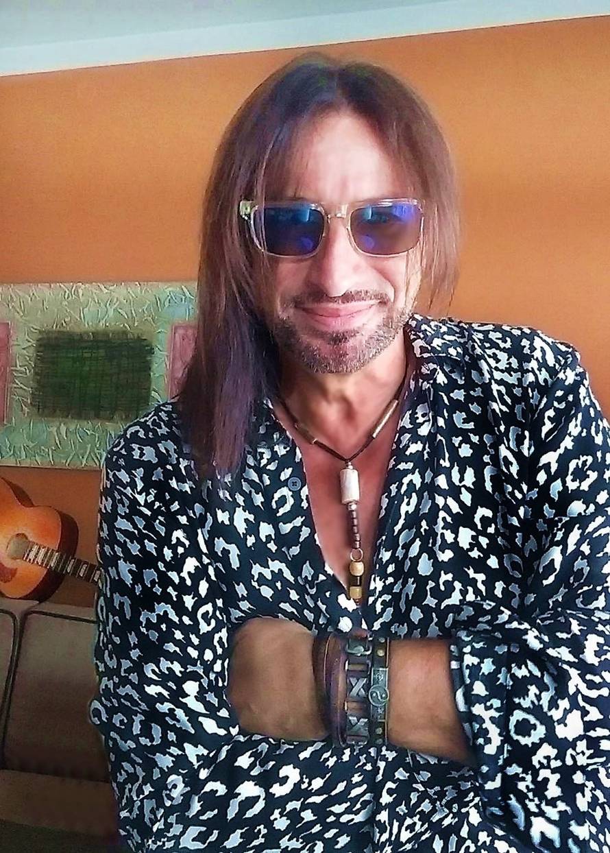 Mladen Burnać u šljokicama i trapezicama: Stilist mi ne treba