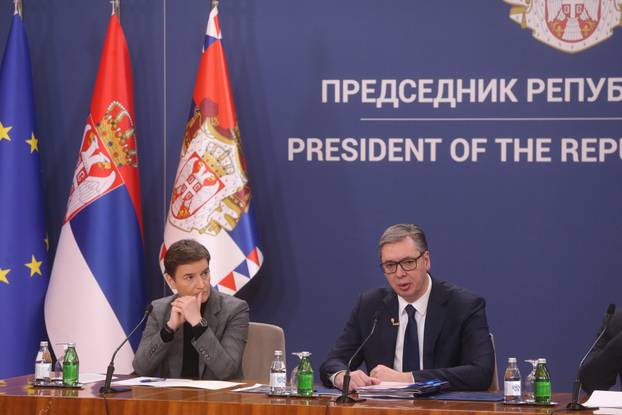 Beograd: U izvanrednom obra&cacute;anju dr&zcaron;avnog vrha Vu&ccaron;i&cacute; rekao da su svi zahtjevi studenata ispunjeni 