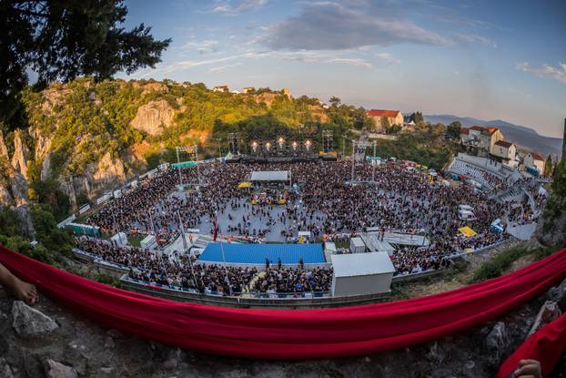 Atmosfera u Imotskom uoči koncerta Marka Perkovića Thomsona