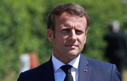 Macron predstavio 'povijesni plan' vrijedan 8 milijardi eura