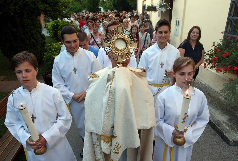 Katolici danas slave Tijelovo - u spomen na Veliki četvrtak...