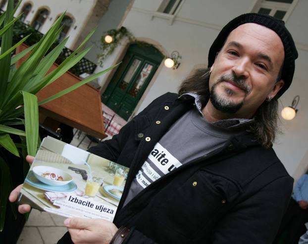 Split: 13.8.1968. ro?en glazbenik Zlatan Stipiši? Gibonni