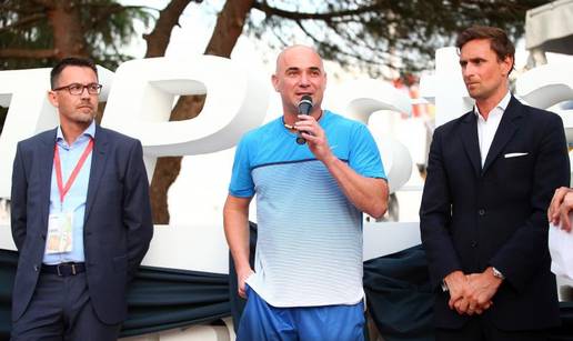 Čarobna teniska večer: Agassi, Ferrero i Zec priredili spektakl