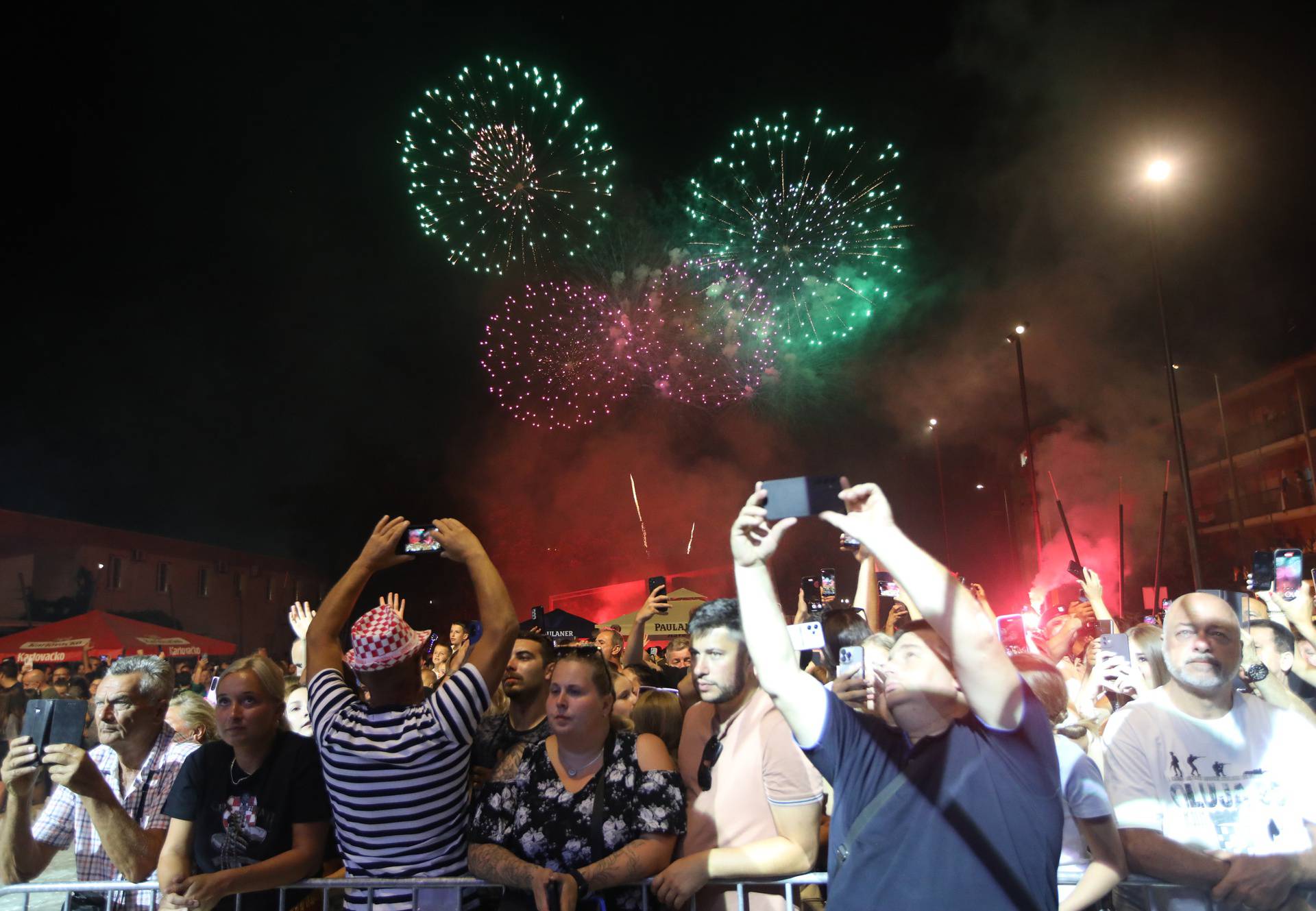 Knin: Koncertom Mate Bulića i Maje Šuput završena proslava Dana pobjede i domovinske zahvalnosti