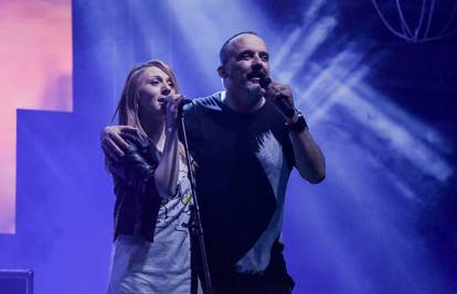 Glazbena poslastica 'Radijsko srce' oduševila publiku u Sisku