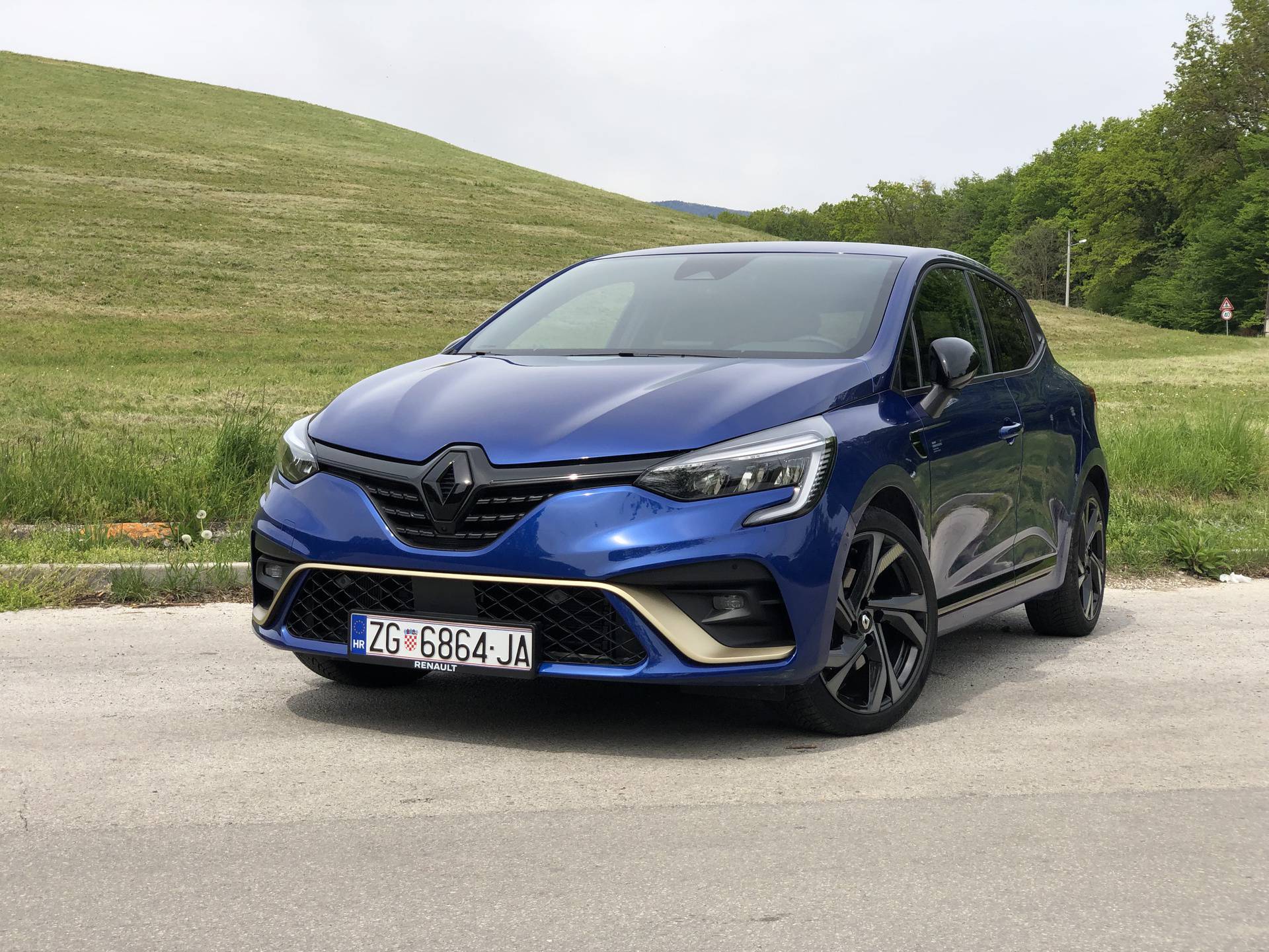 Testirali smo: Hibridni Renault Clio troši na kapaljku, može i manje od 3 litre na 100 km