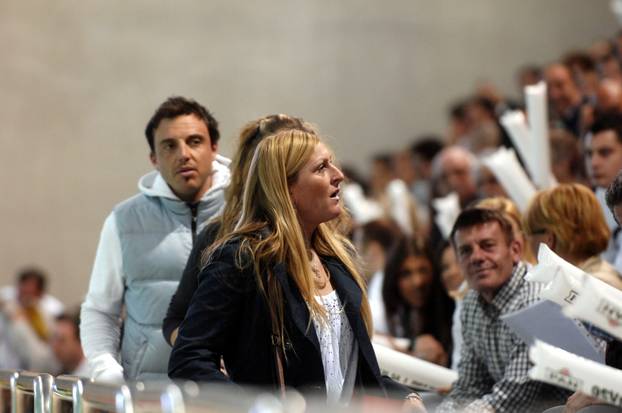 Rijeka: Janica Kosteli? s de?kom Danielom pratila vaterpolsku utakmicu