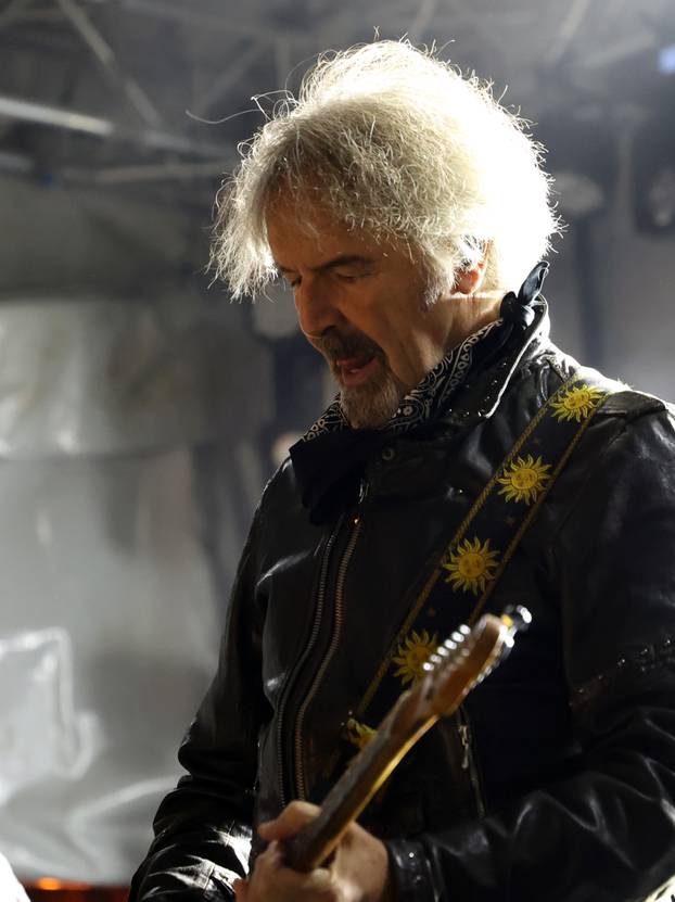 Šibenik: Šibenska Adventura zapo?ela koncertom Parnog valjka u perivoju Roberta Visianija