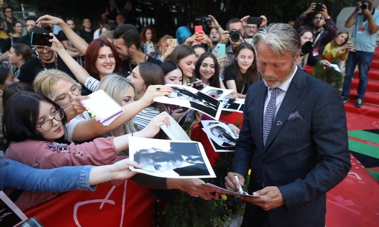 Mads Mikkelsen stigao je na Sarajevo Film Festival: 'Uspio sam prošetati i pojesti ćevape'