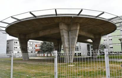 Imamo helidrome bez dozvole za rad, no zato su poslužili političarima za naslikavanje