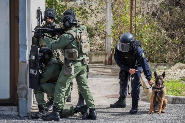 Split: Proslava 35 godina od osnutka postrojbe Specijalne jedinice Policije  BATT Split
