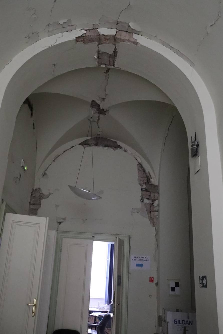 Dekan Pravnog fakulteta u Zagrebu: Kako je moguće da obnova zgrade još nije počela?!