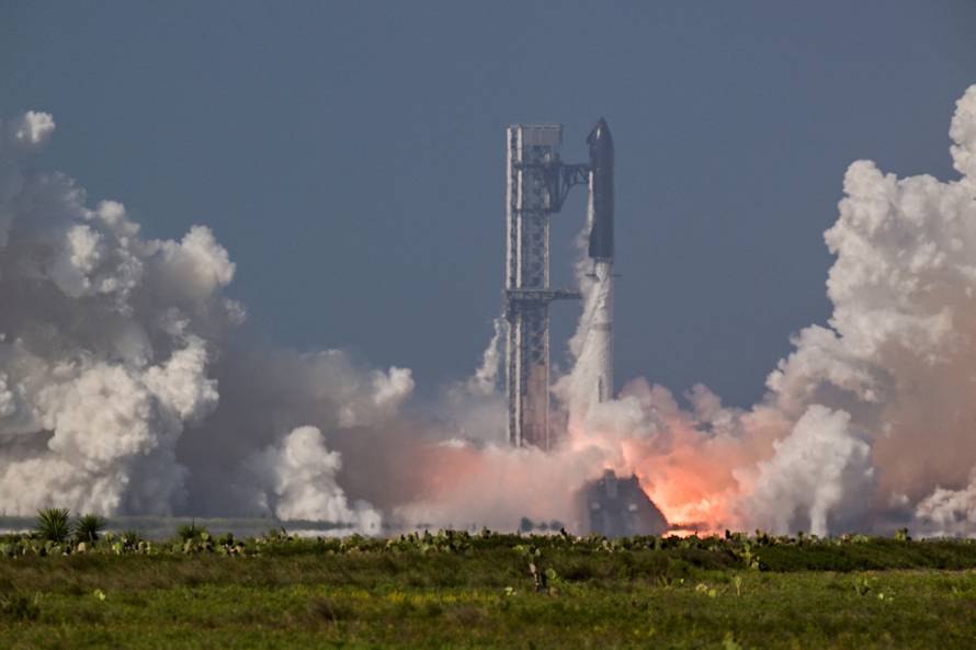 The SpaceX Starship spacecraft launch in the 12th test flight, in Starbase