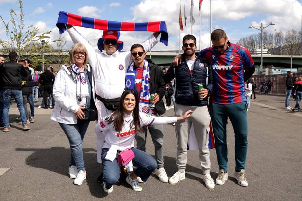 Ženeva: Atmosfera ispred stadiona uoči početka finalne utakmice Lige prvaka mladih