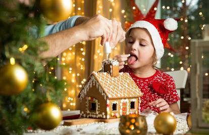Božićna kućica od medenjaka: Evo kako je napraviti otpočetka