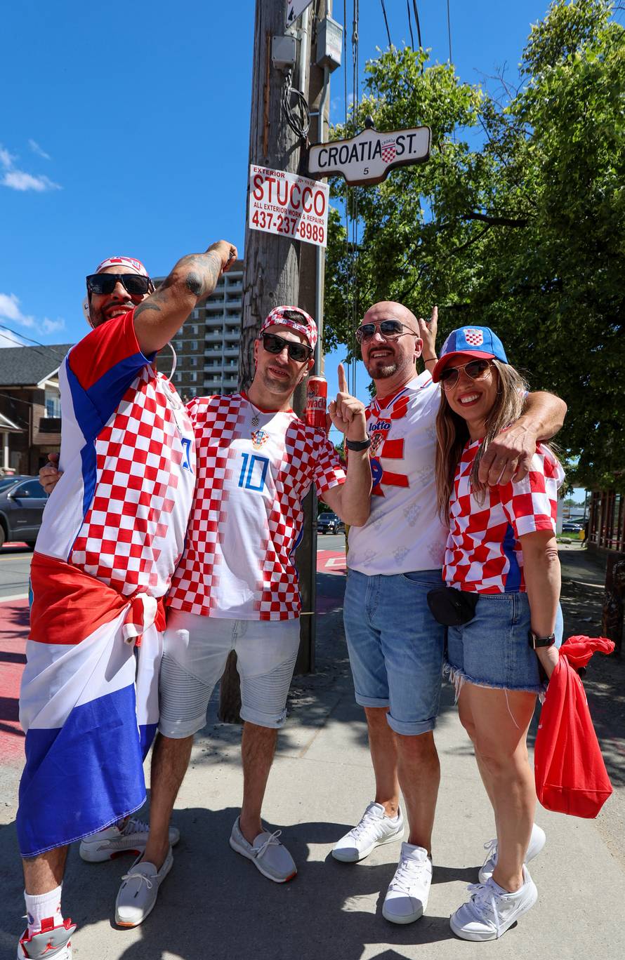 SP 2026 Toronto: Hrvatski navijači pomolili se za dobar rezultat ispred crkve Our Lady Queen u Croatia ulici