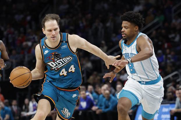 NBA: Charlotte Hornets at Detroit Pistons