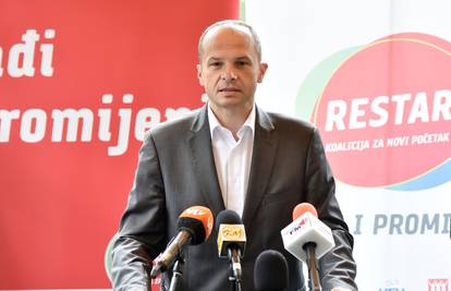 Kandidaturu Grbina za šefa SDP-a podržao Hajdaš Dončića, koji se spominjao kao favorit