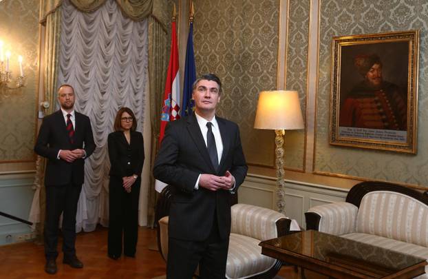 ARHIVA: 2016. Zagreb: Primopredaja vlasti izme?u Milanovi?a i Oreškovi?a u Banskim dvorima 
