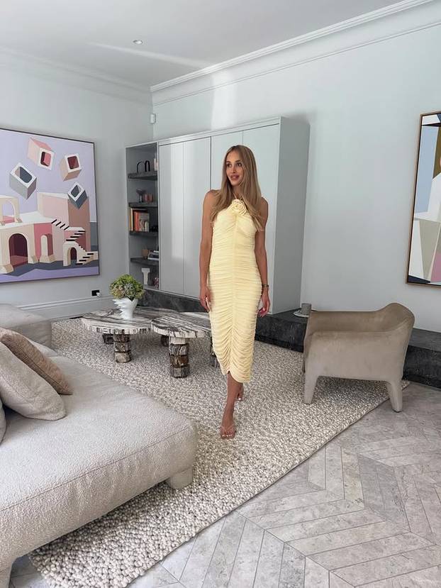 FOTO Svi su ludi za njom! Evo kako je mama četvero djece postala Instagram senzacija