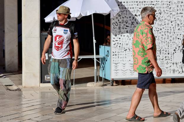 Zadar: Velik broj turista "okupirao" je središte grada
