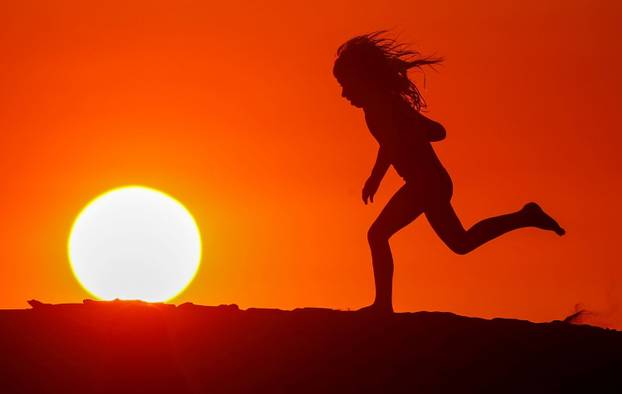 Igra svjetla i sjene uz ocean u Kaliforniji: Otac je sa djecom uživao u božanskom prizoru