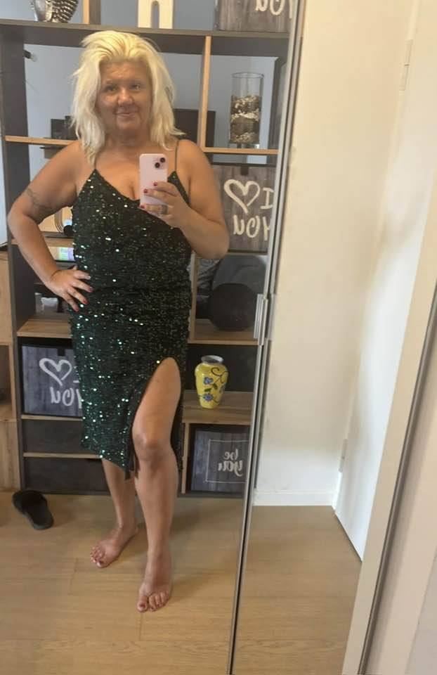 FOTO Tko je ova svestrana dama koja u emisiji 'Ljubav je na selu' želi osvojiti farmerovo srce?