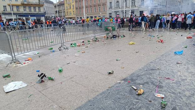 FOTO Ovo je Trg u Zagrebu nakon što su otišli maturanti