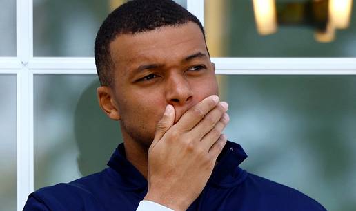 Mbappé: U PSG-u su mi rekli da neću igrati cijelu sezonu ako ne produžim ugovor s klubom!