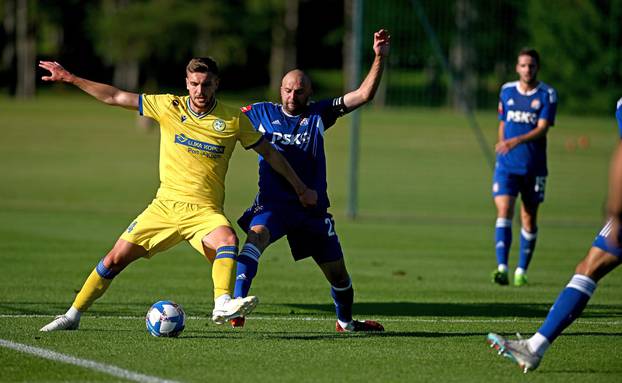 Kranj: FC Koper i GNK Dinamo odigrali prijateljsku utakmicu