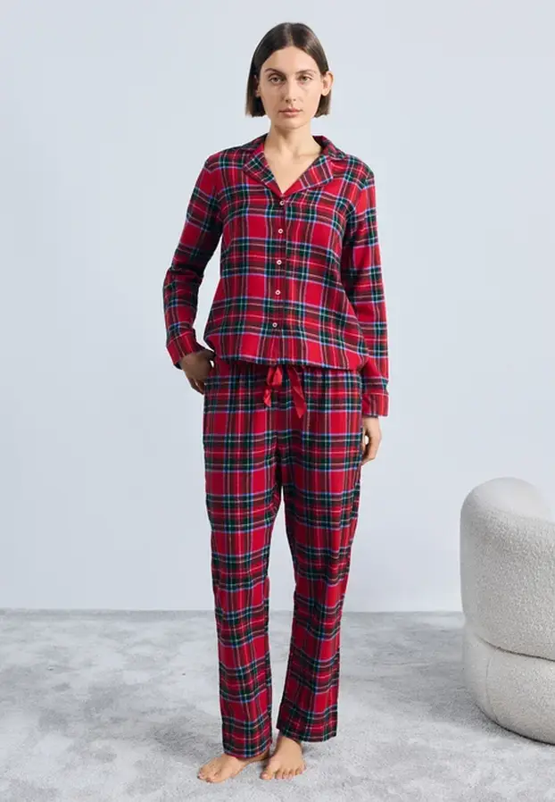 Najbolje 'ružne' božićne veste i pidžame u ponudi trgovina