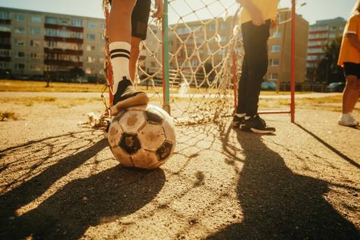 Dani koji bude nostalgiju: Graničar, griz na mlijeku i 'doma kad se upale svjetla'