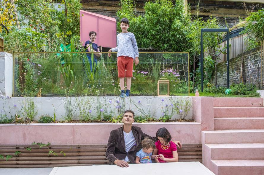 Novi trend uređenja: Bakrena i zlatna idu uz ružičastu boju