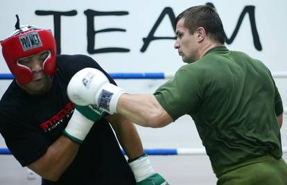 ANKETA Tko će pobijediti u meču Mirka Filipovića i Fjodora?