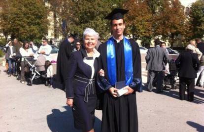 Ponosna Kosor se pohvalila: Moj sin Lovro je doktorirao