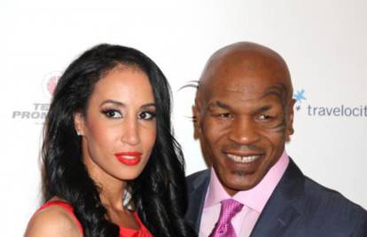 Tysonova žena Lakiha zbog jakih bolova završila u bolnici