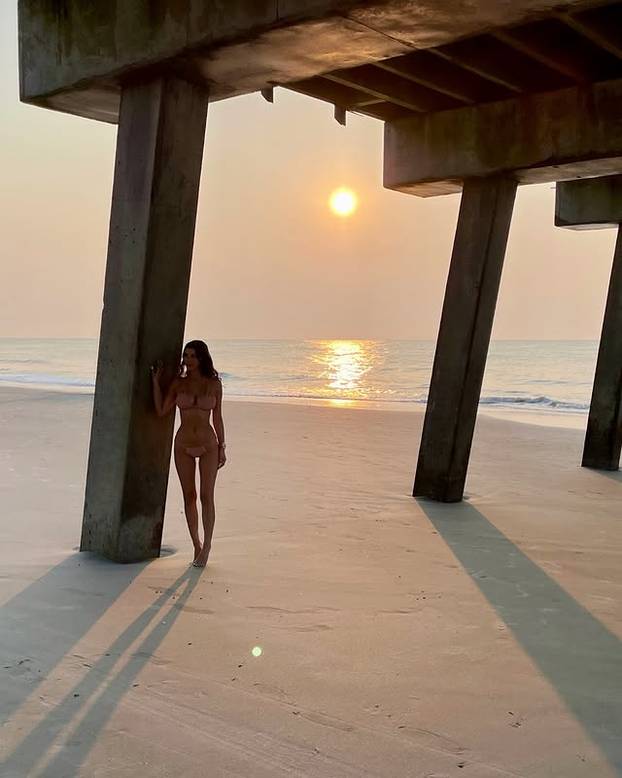 FOTO Ljepotica spojila seksepil i majčinstvo i inspirirala milijune ljudi u cijelom svijetu