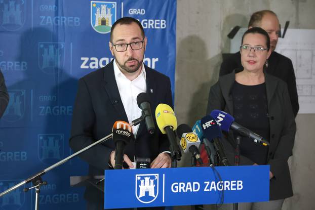 Zagreb: Tomašević  obišao  radove na dječjem vrtiću