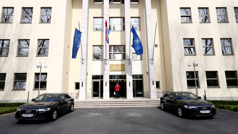 MORH: Oštro demantiramo izjave Miljenića i Lozančića o umirovljenju brigadira Burčula