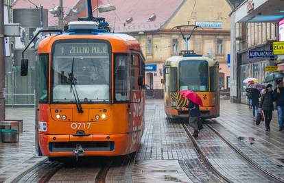 Grad Osijek potpisao ugovore o nabavi deset novih tramvaja