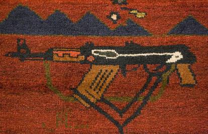Osmislili izložbu tepiha s motivima rata u Afganu