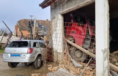 FOTO Kamionom izletio s ceste u Mirkovcima, pomeo auto pa probio zid kuće s radnicima