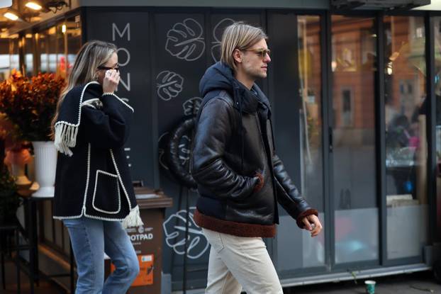 Zagreb: Borna Sosa s djevojkom Ivonom na Trgu Petra Preradovića