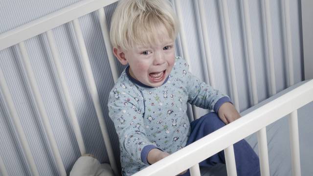 Neugodni bolovi: Kako roditelji mogu pomoći djetetu koje raste