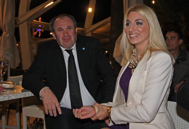 Split: O?ekivanje rezultata izbora u stožeru Željka Keruma i HGS-a