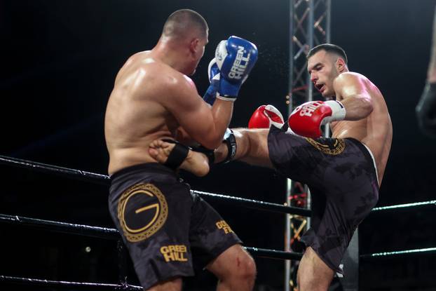Zagreb: Golden Fight 8, borba Matej Mikulić - Liam Šabić