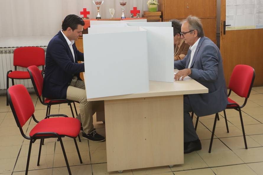 Glasali Vulin i Glavaš: Nadaju se lijepoj noći za Slavoniju